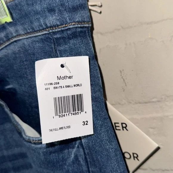 Mother full pipe flood jeans denim Blue it’s a small world NWT size 32 - Picture 5 of 12